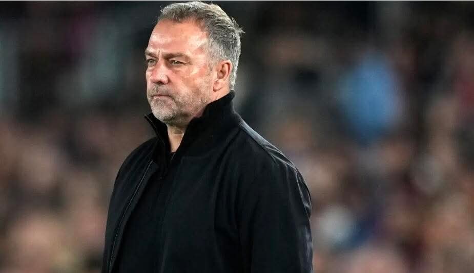 فليك يشدد على أحقية برشلونة بالنقاط الثلاث بعد الفوز على أتلتيكو