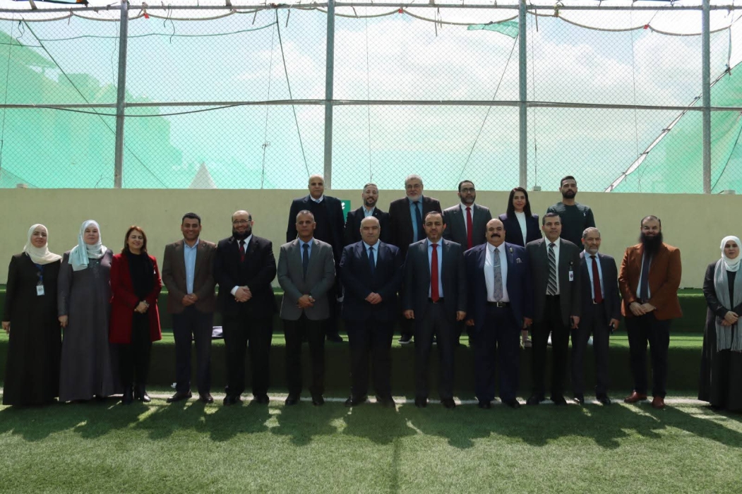 الهديرس يشارك في افتتاح المعرض المهني الشامل الخامس....صور