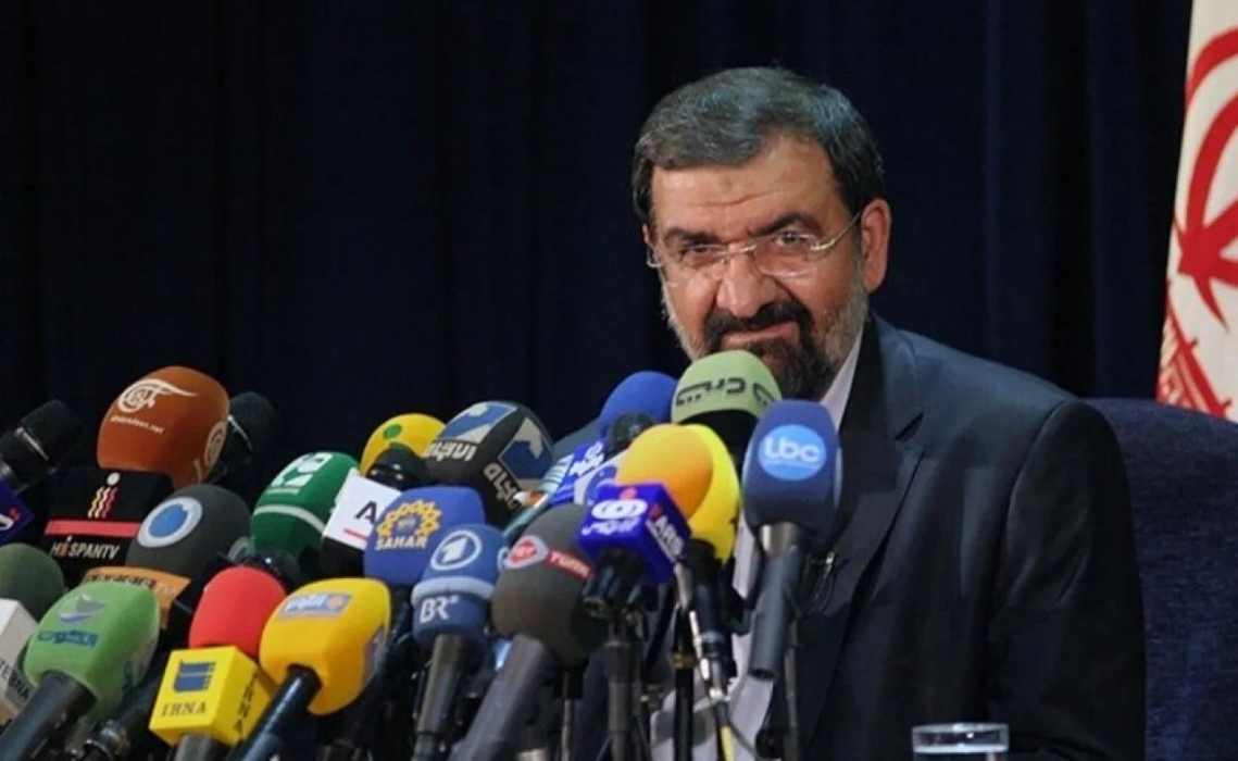 مستشار المرشد الإيراني مجتبى: ستحترق أمريكا في جحيم أكبر