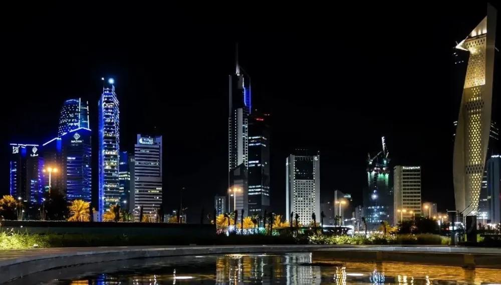لا تغادروا منازلكم.. عاجل: وزارة الداخلية الكويتية تدعو المواطنين والمقيمين للبقاء في منازلهم حتى هذا الموعد