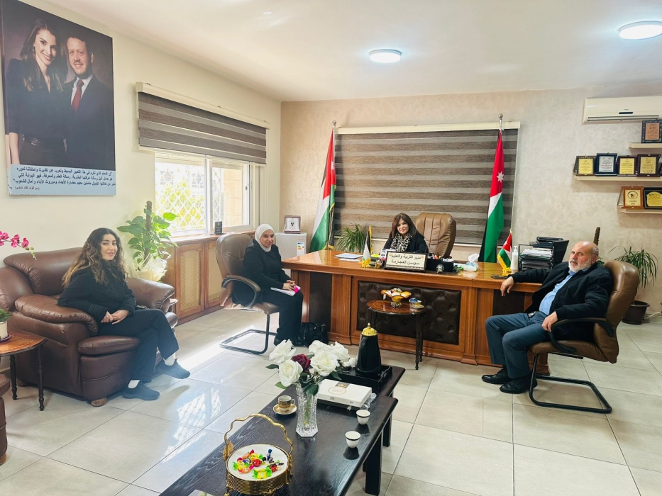العجارمة تبحث سبل التعاون مع مؤسسة الملكة رانيا لتنفيذ برنامج اقرأ للمكتبات