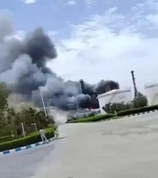 هجوم مباغت على إيران عقب إعلان اتفاق وقف إطلاق النار مع الولايات المتحدة.. ورد إيراني مفاجئ