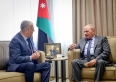 عطية يلتقي السفير الجزائري لإنتهاء مهامه في الأردن