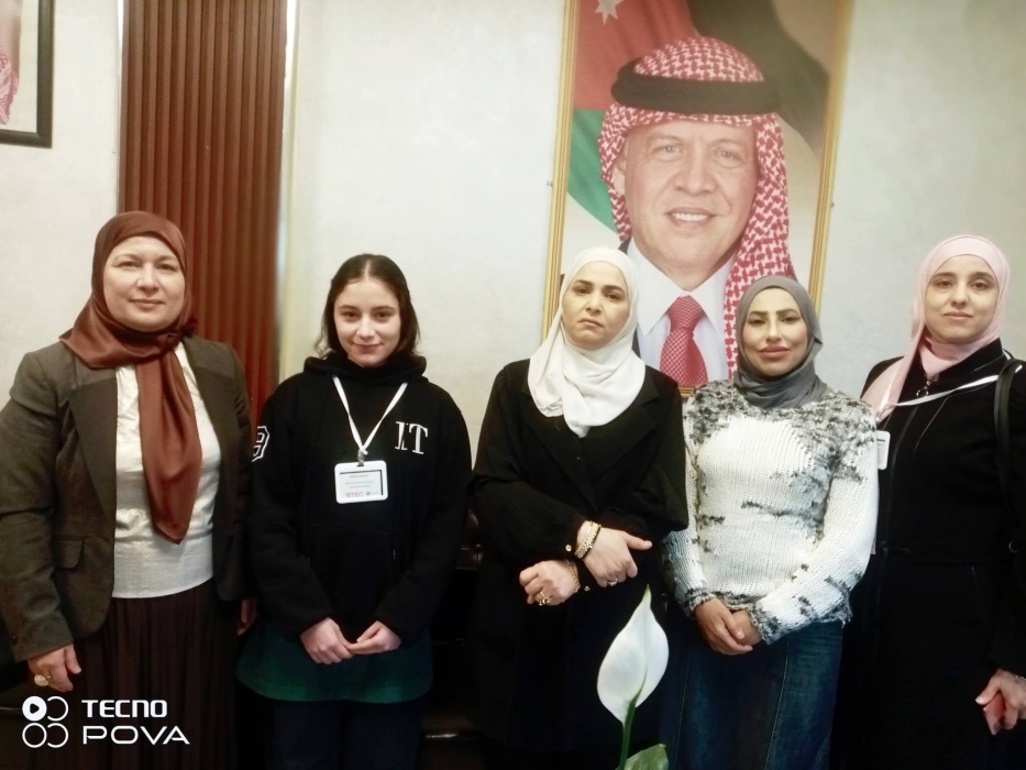 الخريشا تدعم مبادرات تعزيز الوعي الرقمي في تخصصات BTEC في لواء ناعور