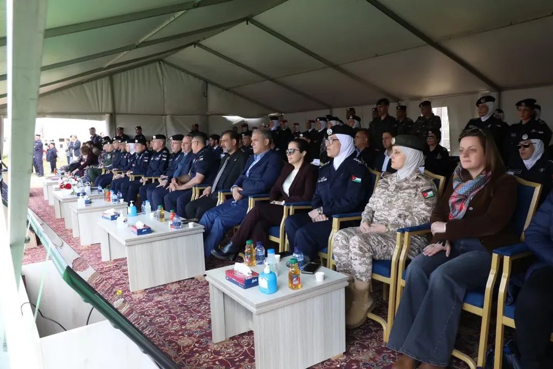 الشرطة النسائية تنفذ تمريناً أمنياً هي القوة وتعكس كفاءتها العالية