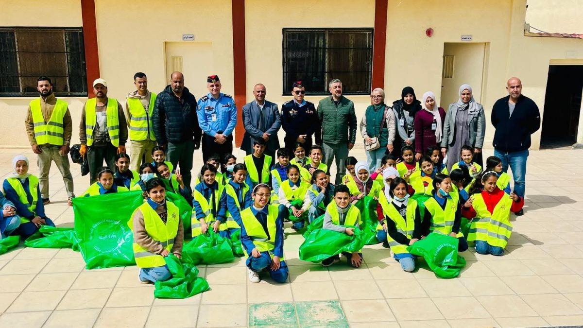 الشرطة المجتمعية تنفذ أنشطة توعوية في إقليم الوسط