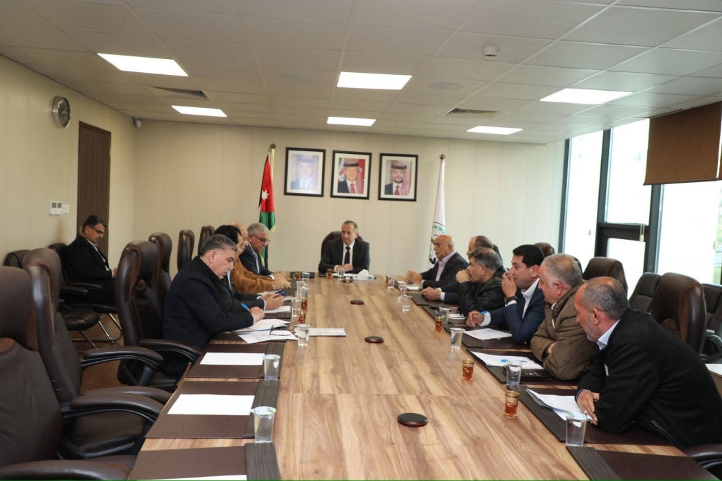 وزير الزراعة يلتقي نقابة أصحاب المعاصر ومنتجي الزيتون ويؤكد دعم القطاع وتنظيم السوق...صور