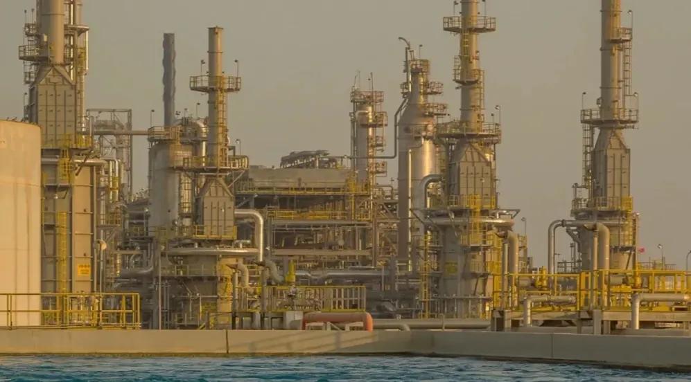 السعودية تعلن توقف عمليات تشغيلية لمحطات الطاقة جراء هجمات إيرانية وتكشف الخسائر بالأرقام