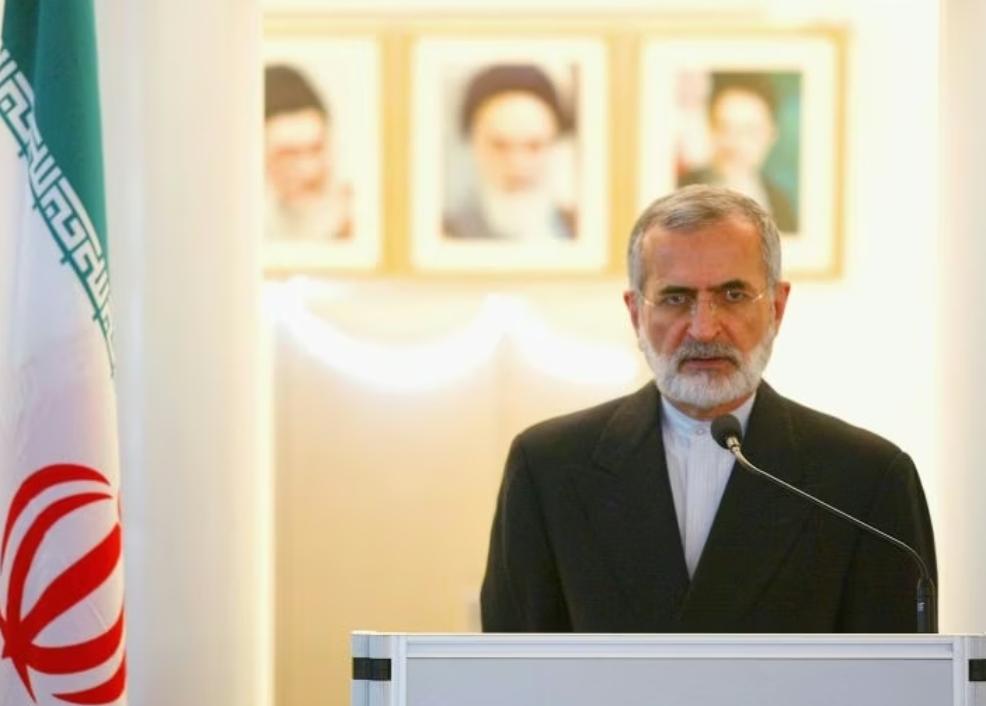وفاة كمال خرازي متأثراً بإصابته جراء غارة في طهران