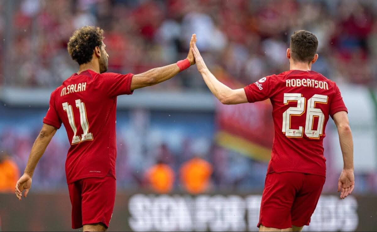 محمد صلاح لروبرتسون: شعرت أنني أستطيع التغاضي عن رحيلك وأكتفي بالصمت