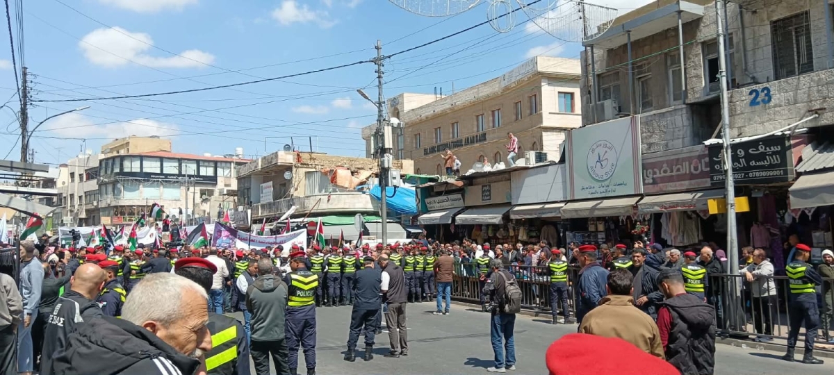 جرش في المسيرة المليونية: صوت واحد خلف الملك وثبات أردني لا يتزعزع تجاه القدس والأقصى  صور