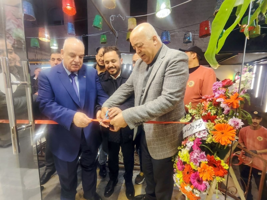 افتتاح مشاريع على درج بلدية إربد التاريخي