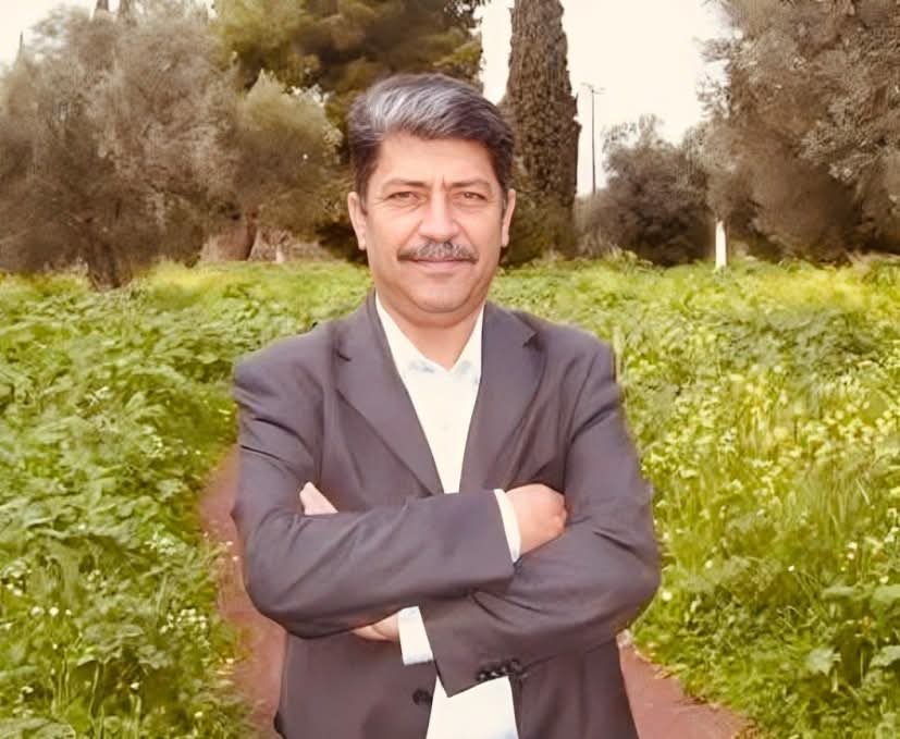وزير الاتصال الحكومي ينعى الزميل محمود العمري