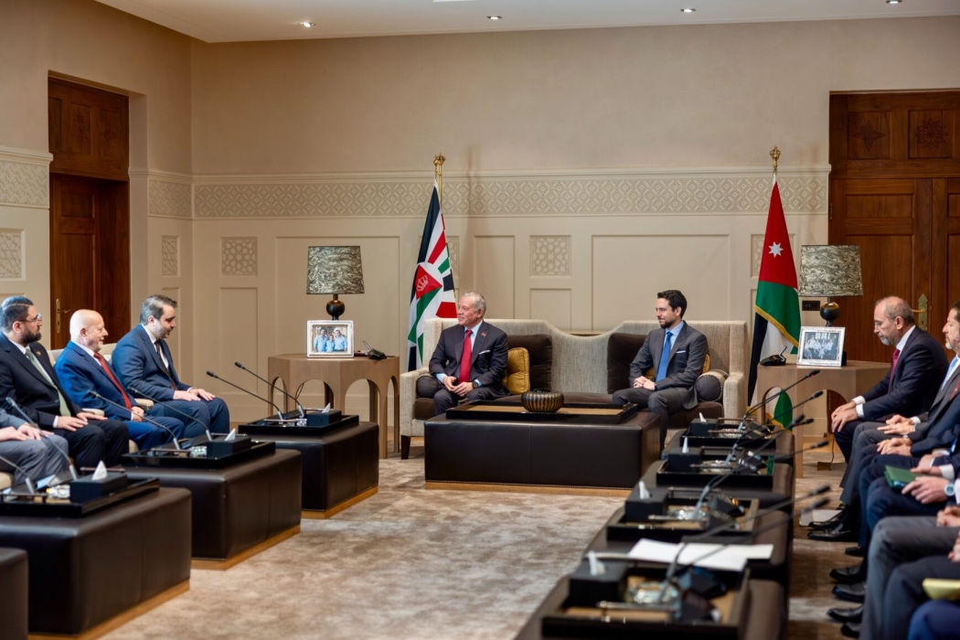 الملك يستقبل الوفد الوزاري السوري المشارك باجتماعات مجلس التنسيق الأعلى المشترك