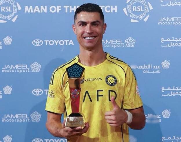 رونالدو في رسالة لجماهير النصر: خطوة جديدة الى الامام