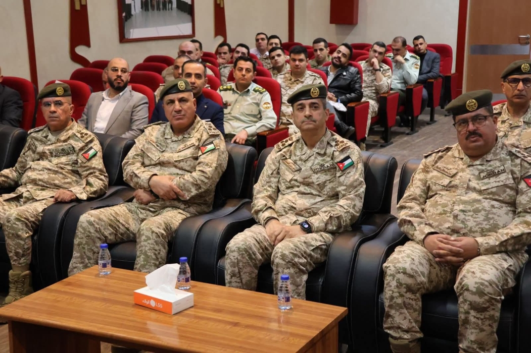 مدير عام الخدمات الطبية الملكية يحضر ورشة عمل حول تصحيح تشوهات عظام الأطفال