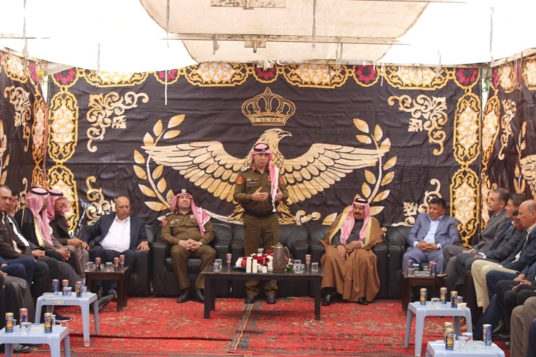 قائد شرطة البادية الملكية يلتقي متقاعدين عسكريين