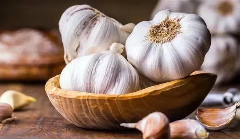 ستصاب بالدهشة.. ماذا يحدث لجسمك عند تناول الثوم يوميًا؟