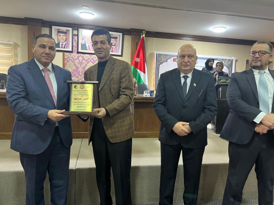 ورشة في الزرقاء تبحث تعزيز المواطنة والانتماء في العصر الرقمي...صور