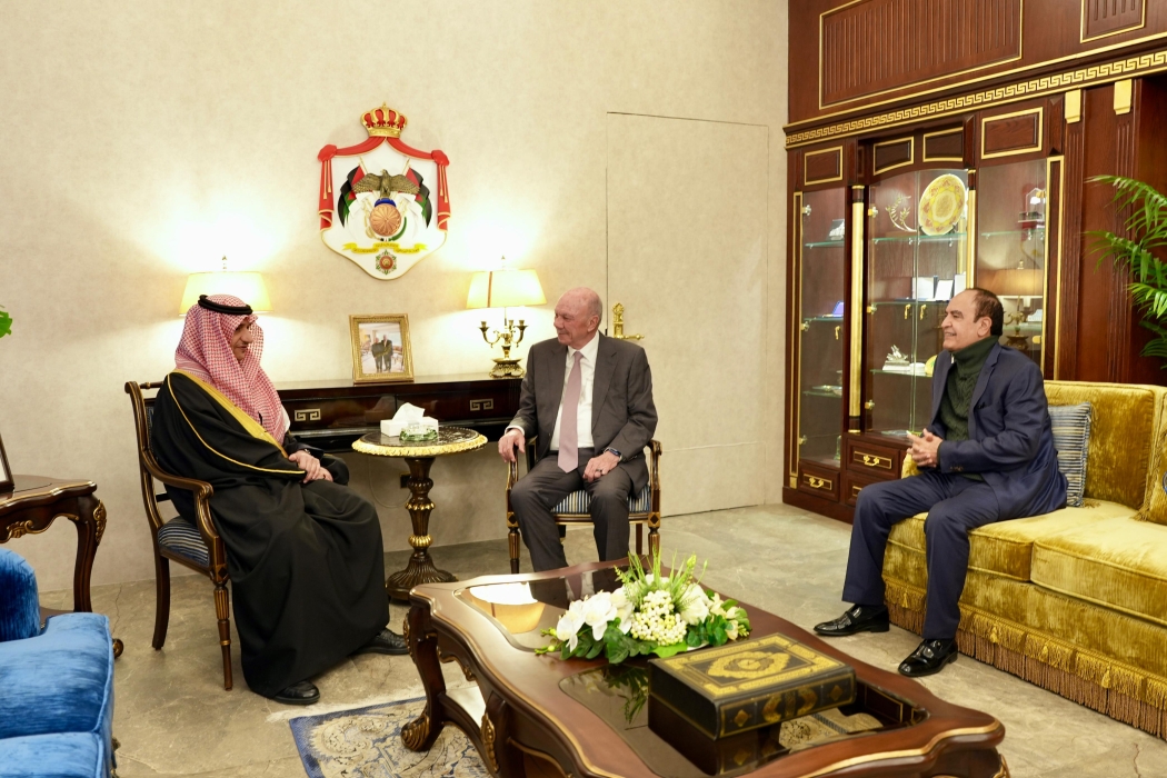 الفايز يلتقي سفري المملكة العربية السعودية وسلطنة عمان ...صور