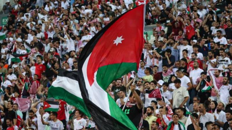 العلم الأردني يعزز الانتماء ويحفز الإنجاز الرياضي