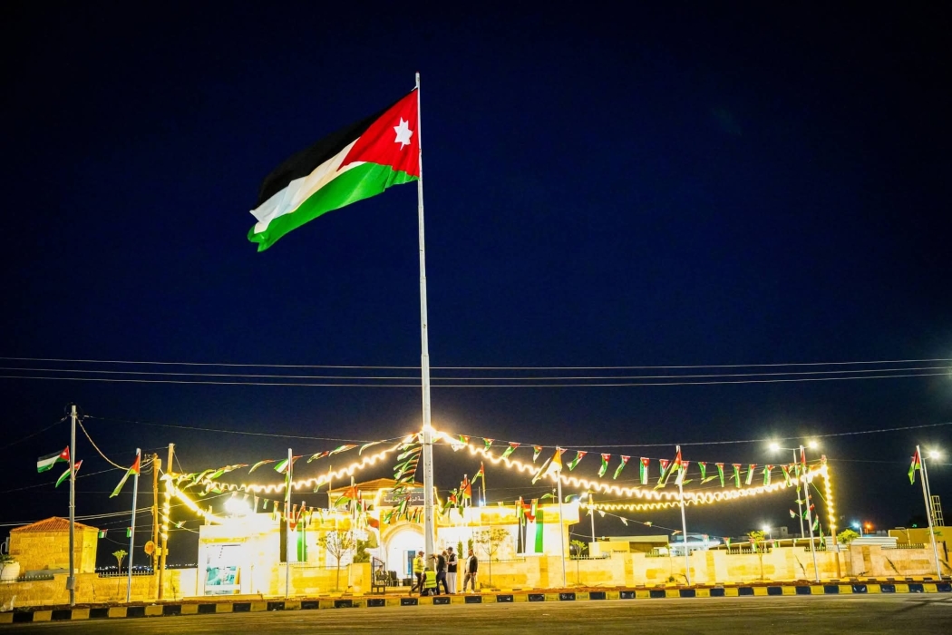 بلدية الزعتري والمنشية تكثف استعداداتها للاحتفال بيوم العلم الأردني