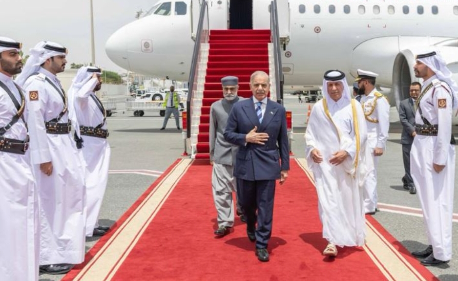 رئيس وزراء باكستان يصل الدوحة بعد زيارته الرياض