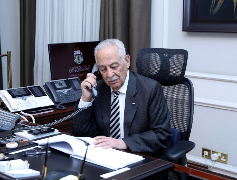 العيسوي ينقل تعازي الملك وولي العهد بوفاة جعفر نجل الوزير ومدير المخابرات الأسبق نذير رشيد