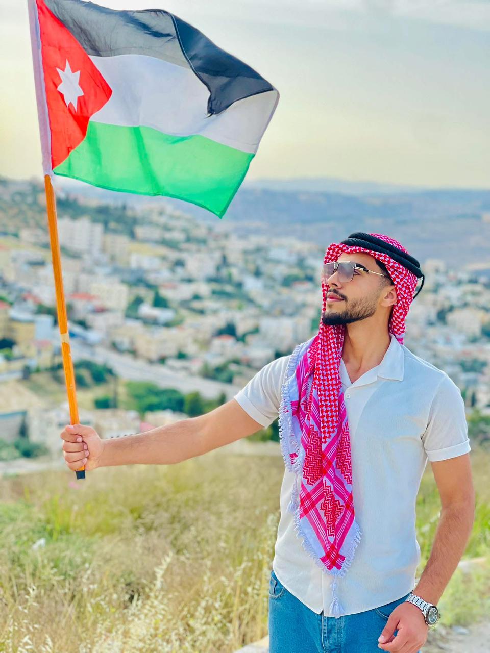 بدوي يكتب بمناسبة يوم العَلَم