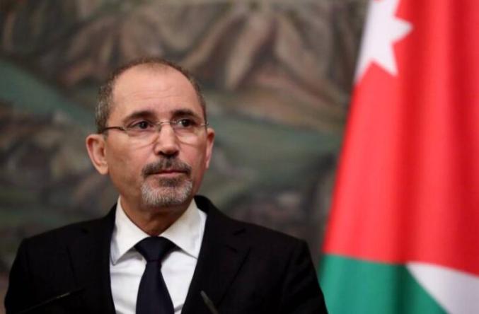 الصفدي يؤكد ضرورة تكاتف الجهود لتثبيت وقف إطلاق النار في لبنان