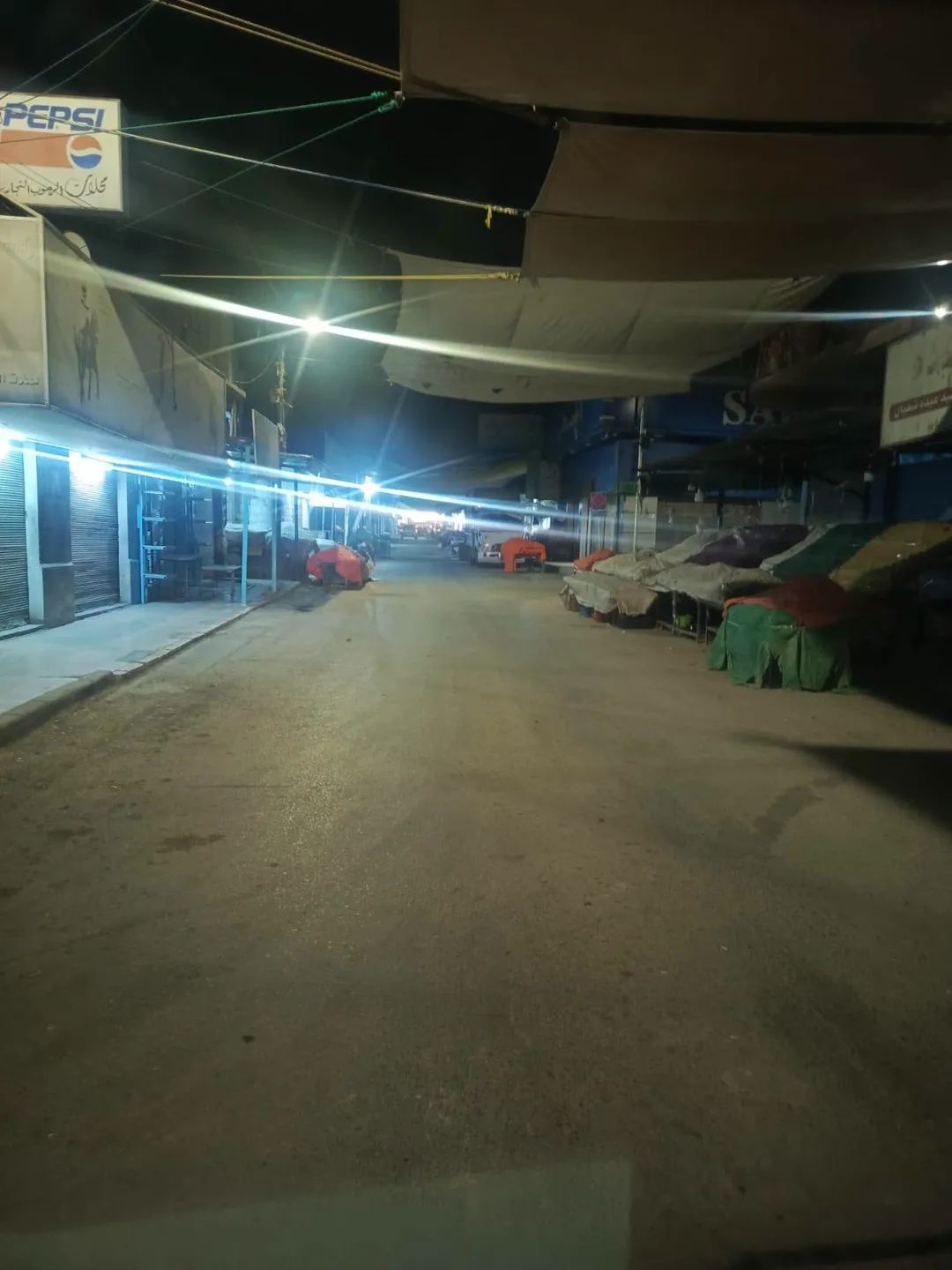 بلدية المفرق تواصل حملة نظافة مكثفة في العلّبمات والحي الجنوبي
