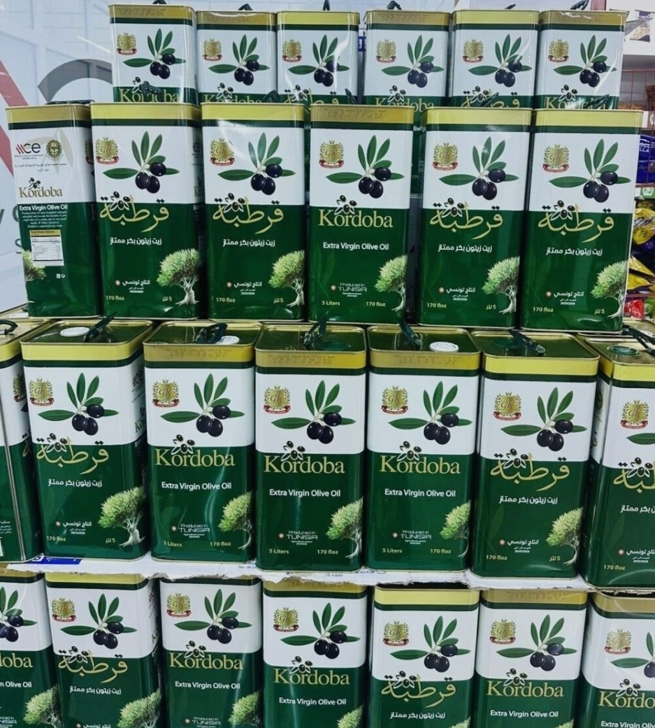 الاستهلاكية العسكرية تعلن توفر زيت الزيتون التونسي في أسواقها