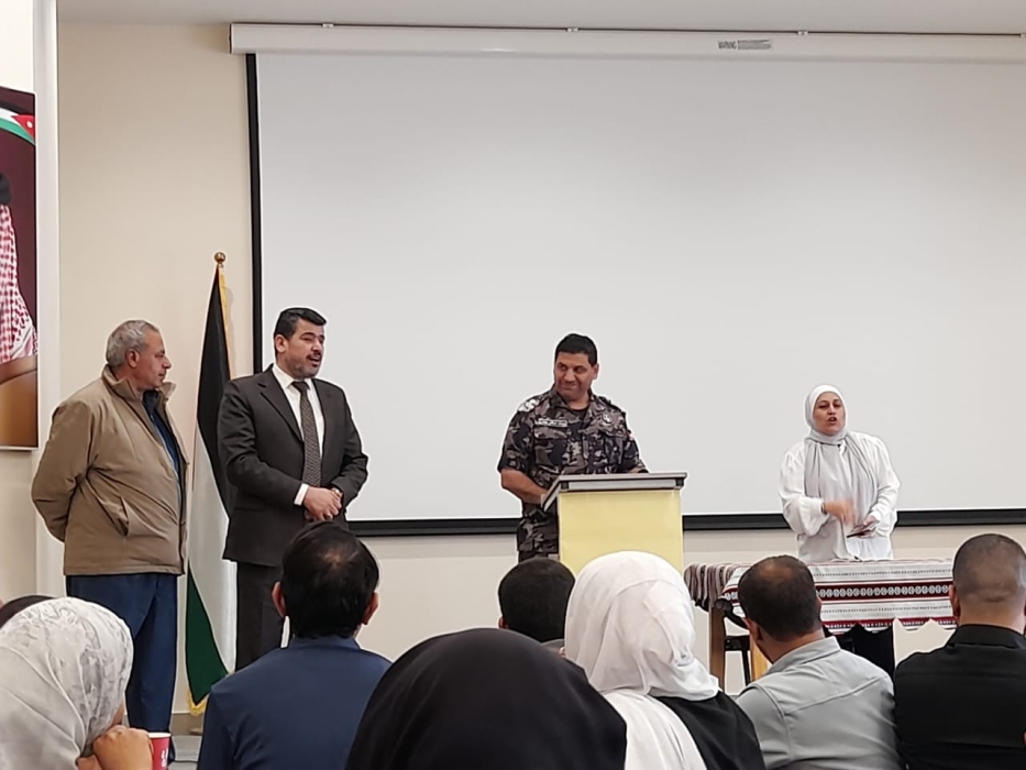 العدوان تفتتح دورة تدريب الدفاع المدني لمديري المدارس وضباط الارتباط في الشونة الجنوبية