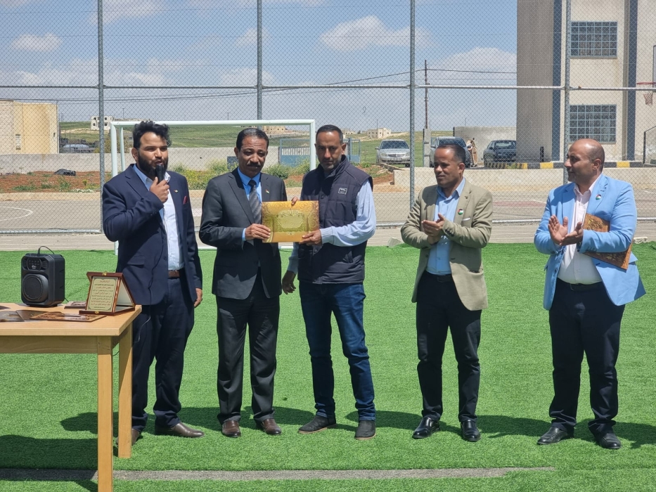 الزبن يكرم الفرق الفائزة ببطولة الوفاء للقائد