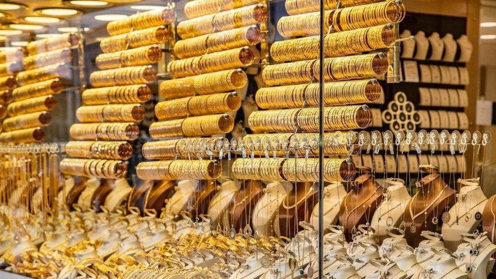 97.6 دينار سعر الذهب عيار 21 بالسوق المحلية