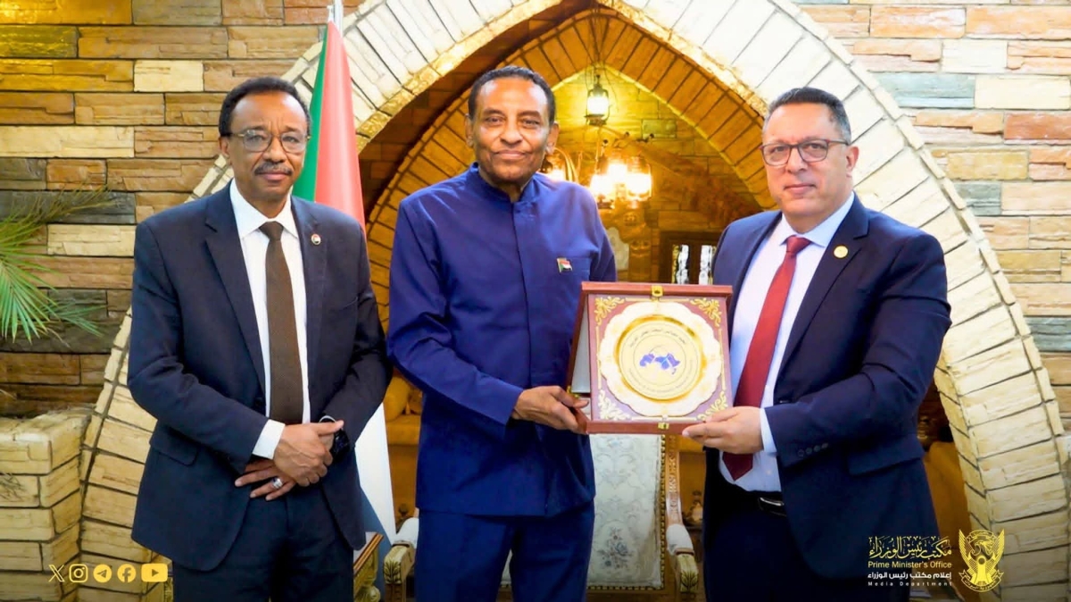 السودان : رئيس الوزراء يلتقي الأمين العام لإتحاد مجالس البحث العلمي العريية