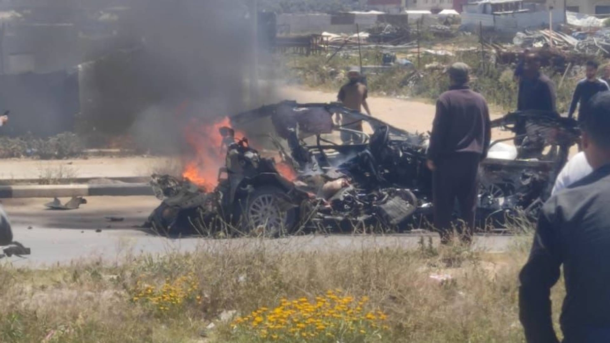 مراسل رؤيا: استهداف سيارة مدنية عند مدخل أبراج عين جالوت وسط غزة