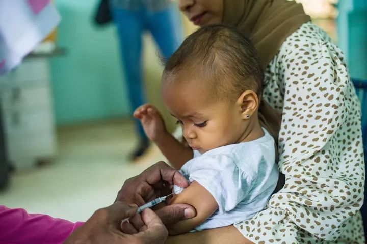 الأمم المتحدة : حملة تحصين عالمية توفر 100 مليون جرعة لقاحات لأكثر من 18 مليون طفل