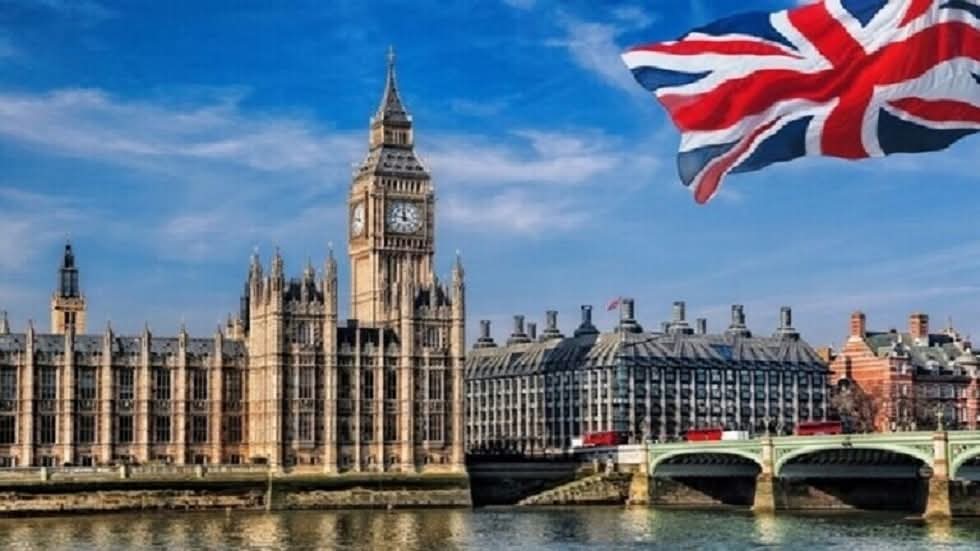 بريطانيا : تراجع الاقتراض الحكومي رغم مخاطر حرب إيران