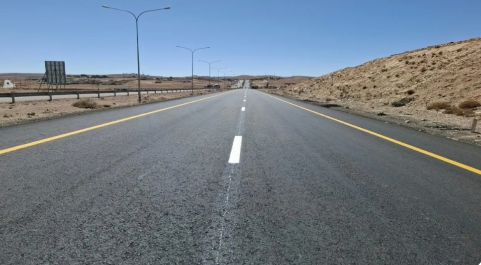 النقل البري: الطريق الصحراوي أولوية وطنية لدعم حركة النقل