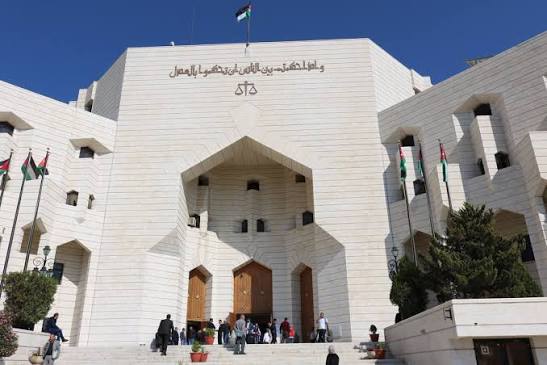 العدل: 30 ألف جلسة محاكمة عن بُعد في 3 أشهر