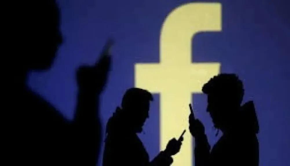 خوفا من اندلاع ثورة شعبية .. الحوثيون يحجبون “فيسبوك ” عقب إيقاف مرتبات الموظفين