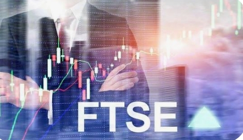 تراجع مؤشر فوتسي 100 البريطاني إلى أدنى مستوى في شهر