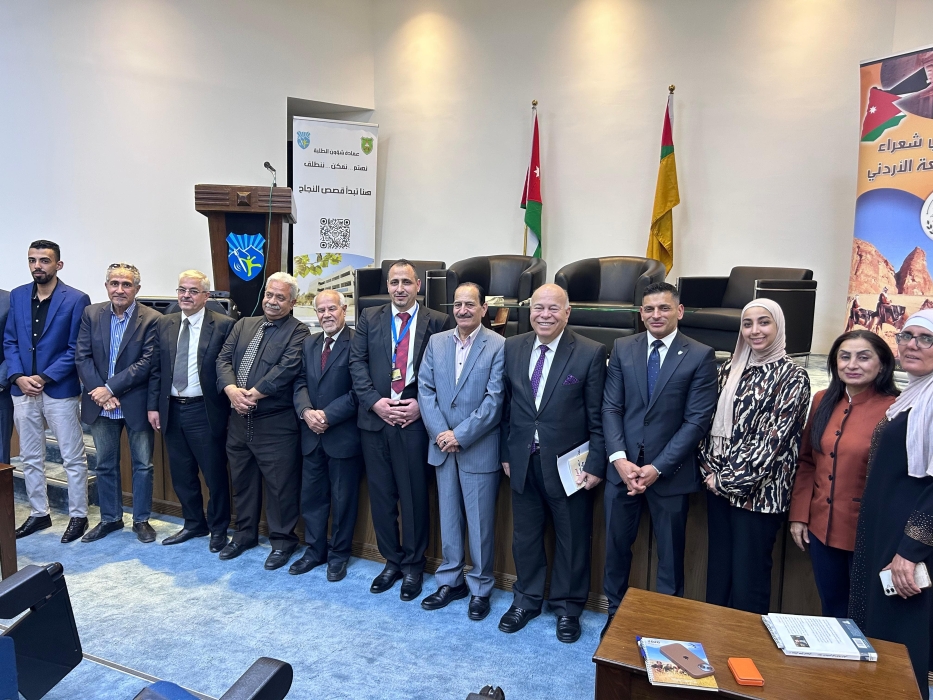 نادي شعراء الطبيعة يحاضر في الجامعة الأردنية
