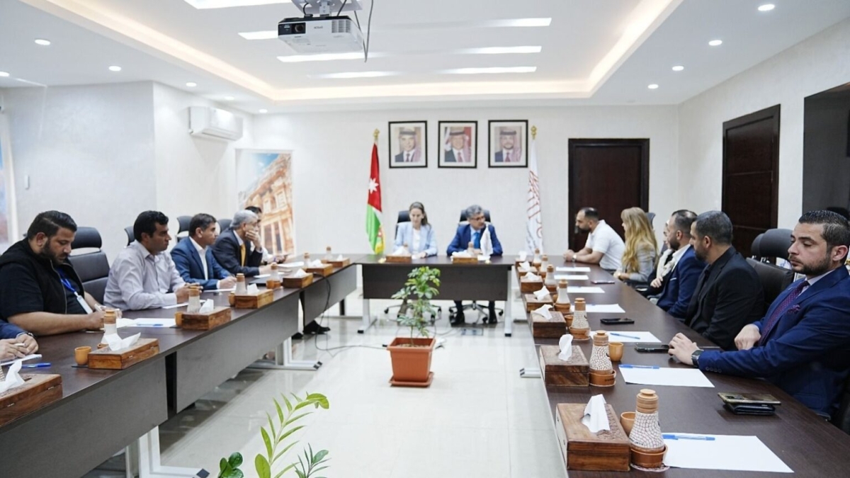 “إقليم البترا” والسفارة السويسرية تبحثان مشاريع التكيف المناخي في وادي موسى