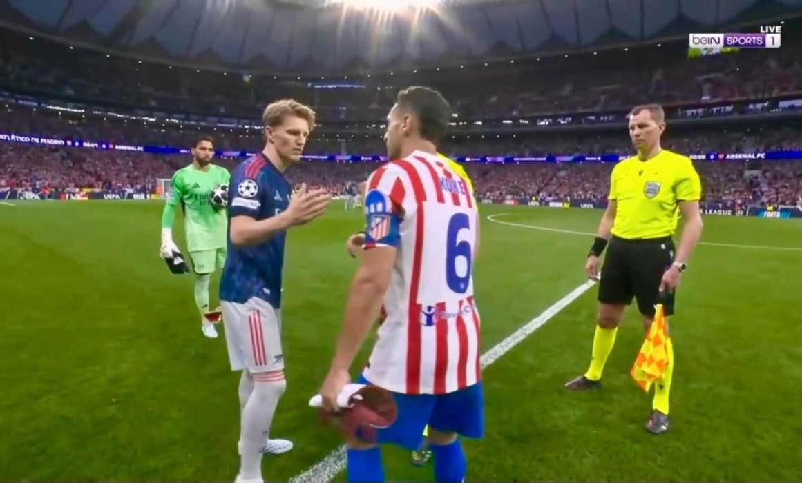 أرسنال يتقدم على أتلتيكو مدريد بهدف أول من ركلة جزاء
