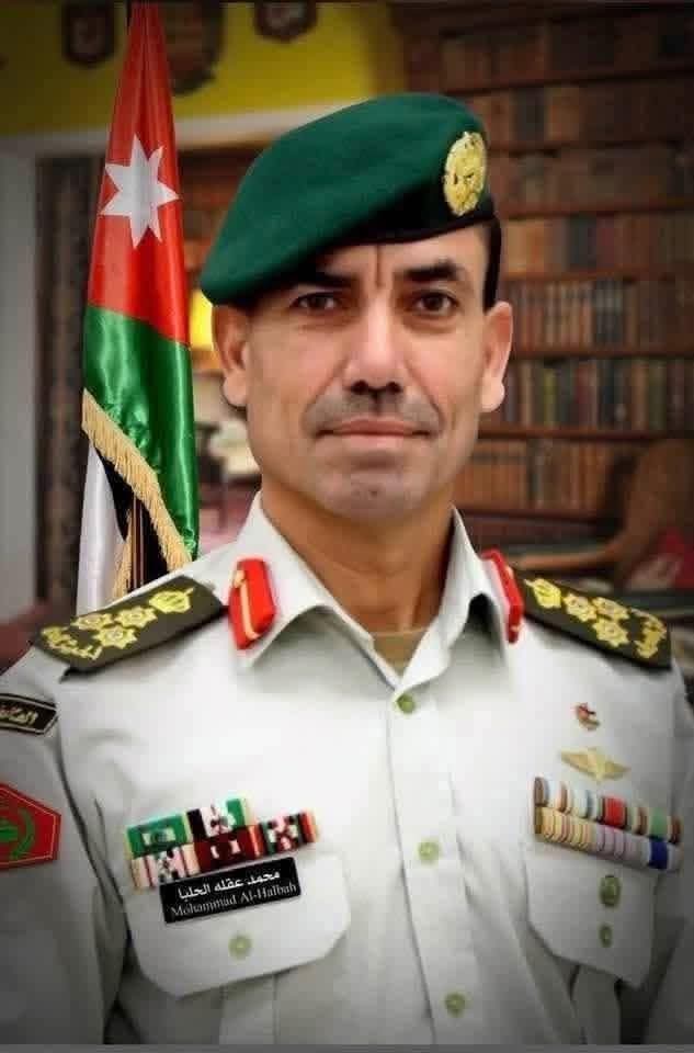 كلمات الشاعر عقلة الحلبا ..ولا انت  يالحلبا  علومك بعيداه ...طاريك  فخر  للاهل    والعشيره.