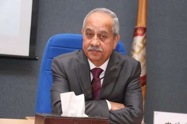 الجغبير يثمن نهج الحكومة الداعم للصناعة ويشيد بقرار تثبيت أسعار غاز المصانع