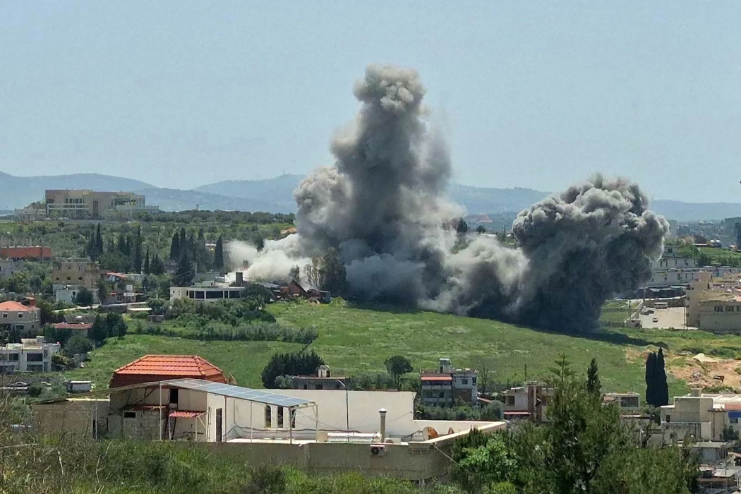 مقتل شخصين وإصابة 10 آخرين في غارة إسرائيلية على جنوب لبنان