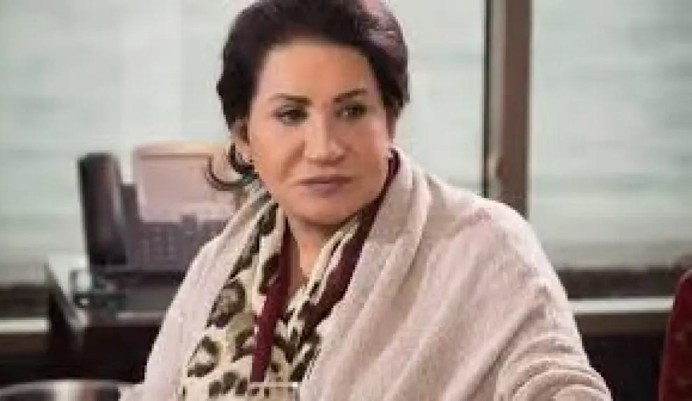 بعد ظهور حسابات مجهولة: سعاد عبدالله تكذب الأخبار المتداولة وتؤكد تمسكها بجنسيتها الكويتية